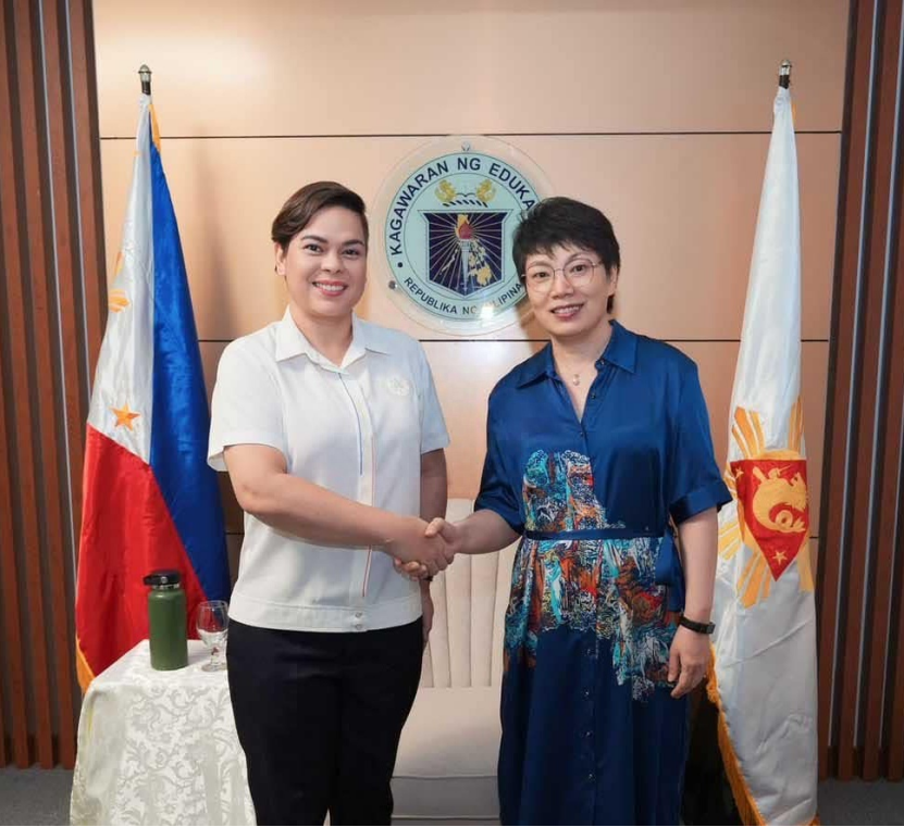 刚与中方接头杜特尔特女儿陷入弹劾危机菲方高层变数已经出现