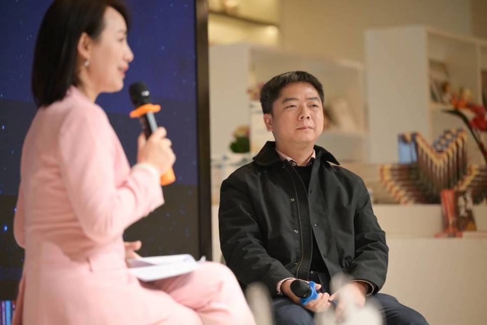 《说文解字》为何重要？温浚源解读：汉语言文字的奠基之作｜名人大讲堂_腾讯新闻