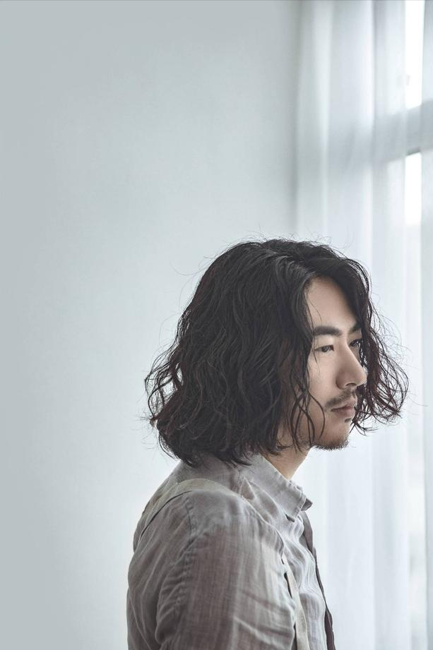 戏红人不红的他《边水往事》和郭麒麟组cp火了,戏内糙汉戏外潮男
