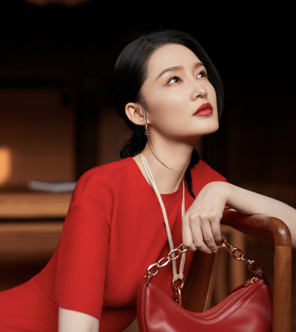 年龄不是问题!40岁佟丽娅33岁李沁同框,神仙颜值不过如此_腾讯新闻