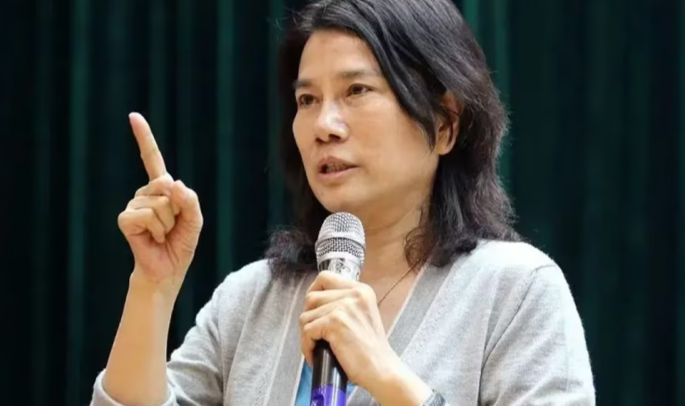 董明珠又出惊人言论,年轻人不要为钱而活,上市公司高管不能套现