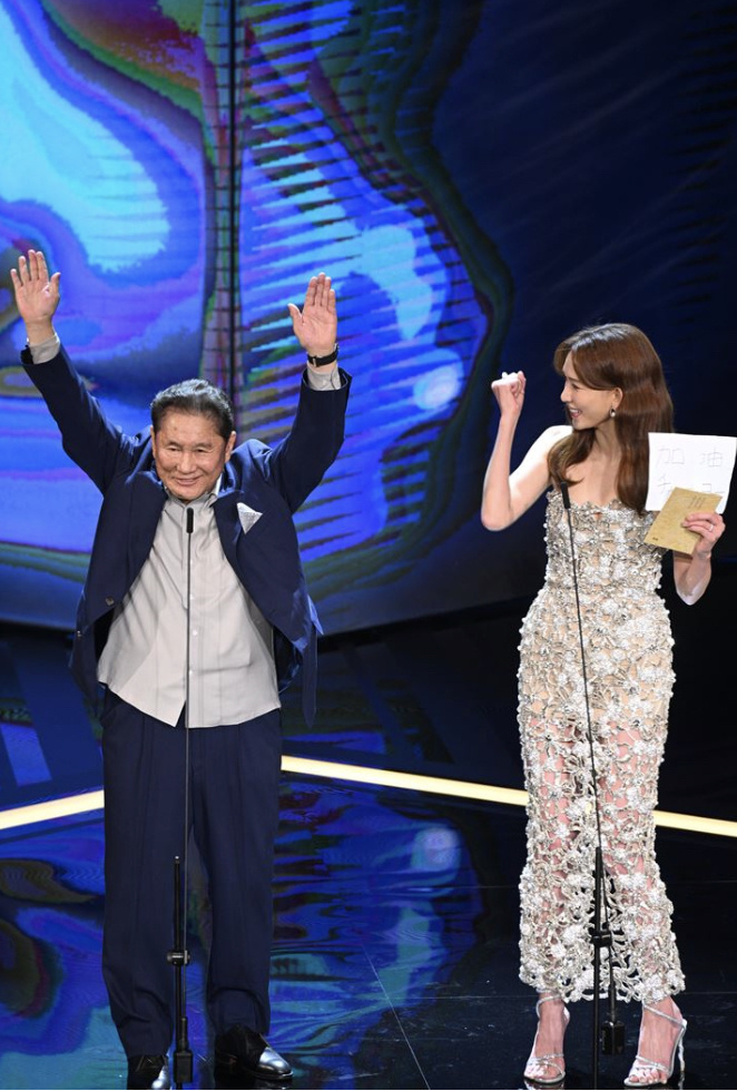 金马奖202312岁林品彤刷新历史成最年轻影后吴慷仁首度封帝