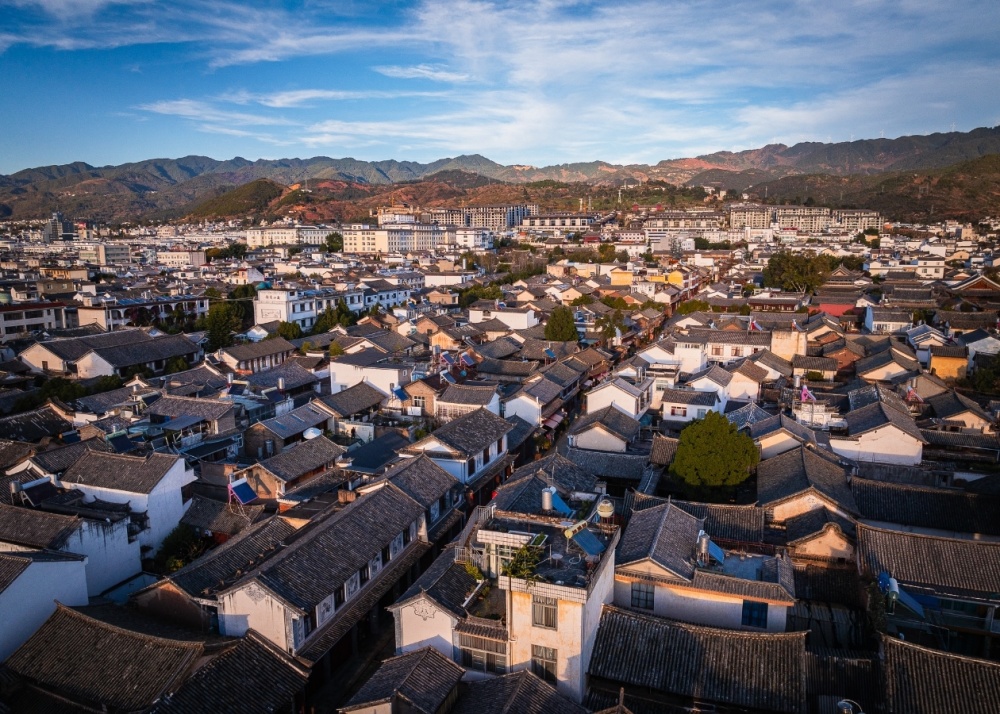航拍大理巍山古城