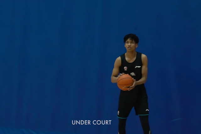 體測投籃扒底褲！徐傑26中21封神 新疆新星沒成績恐缺席 - 