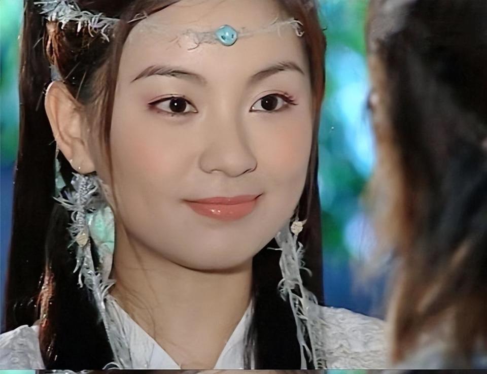两版倚天演员对比，TVB版赢了演技，03版赢了美貌，黎姿艳压群芳_腾讯新闻