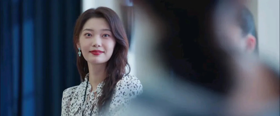 《小日子》田依桐:与陈钰琪同被唐嫣赏识,可惜30岁颜值高演技好却不火