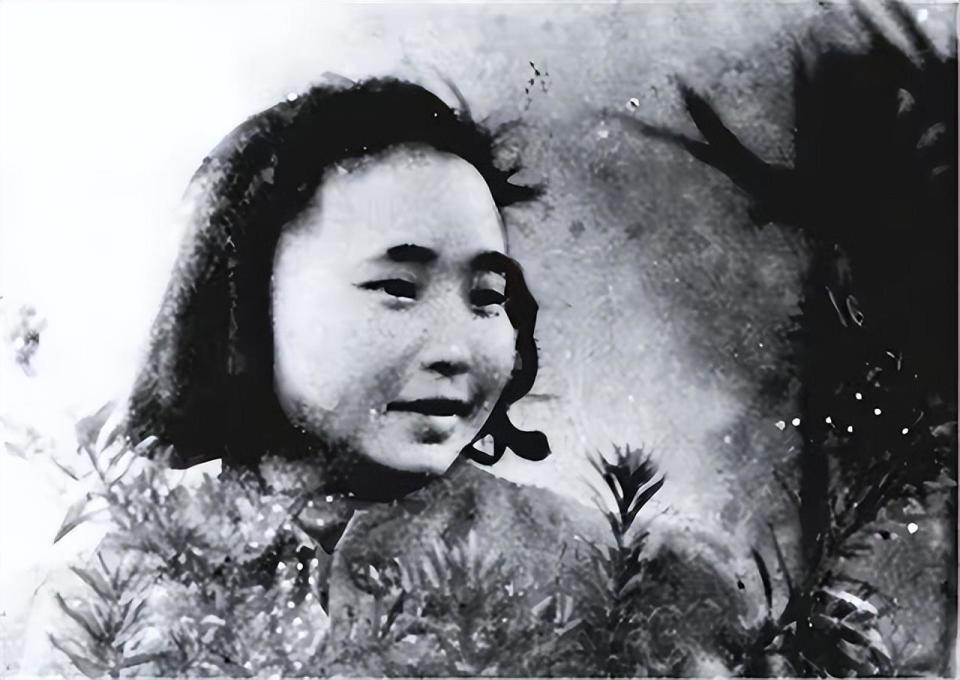 1953年,一特务被判处死刑,他大声喊道:我帮江姐做了很多事