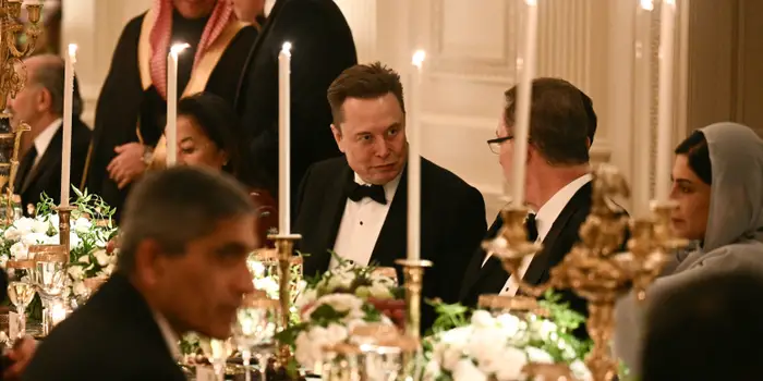 马斯克携科技巨头重返白宫！沙特王储晚宴成美政商破冰关键，科技外交新时代来临