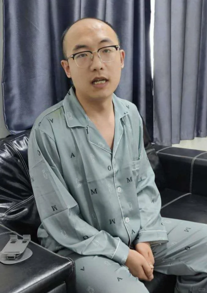 仝卓表弟獲救了！照片曝光頭髮已被剃光，從求助到救出不到24小時 - 