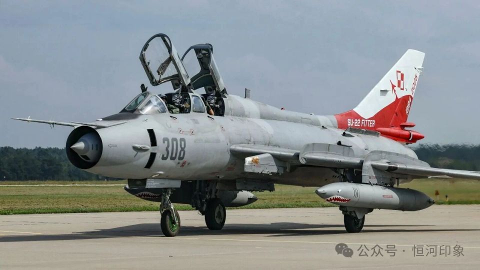 -22 װ佳 Ļ ӱս