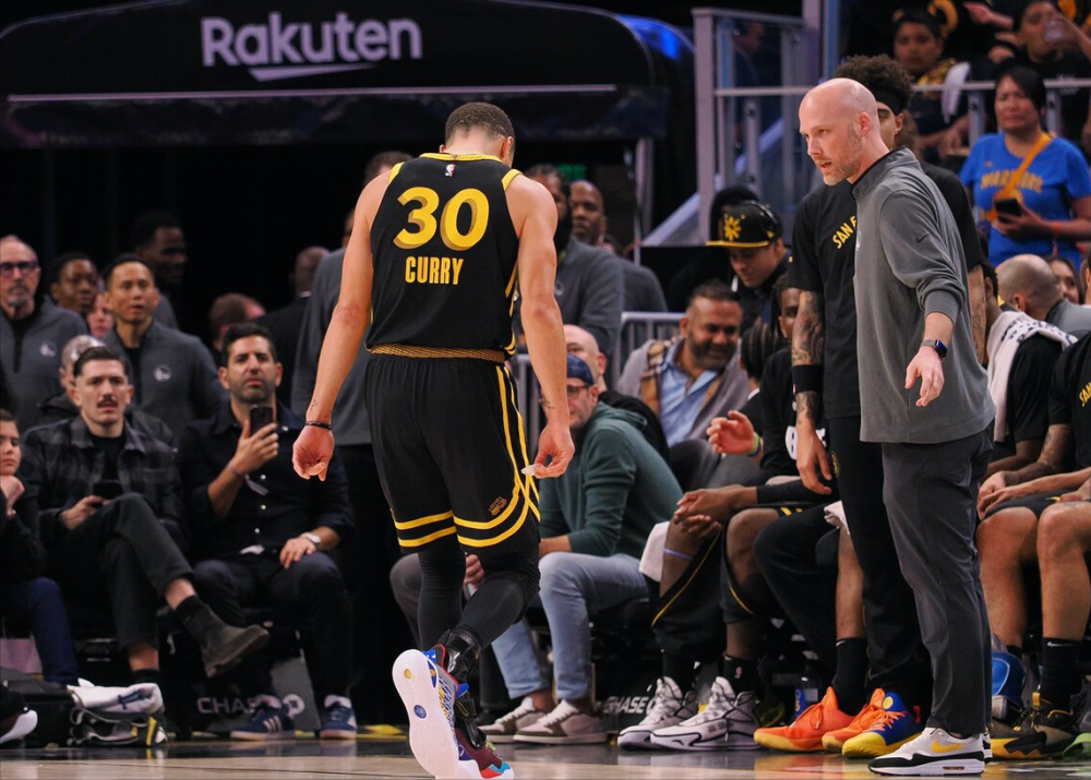 慌了火箭8连胜给肖华出难题库里主动担责我打得不够聪明