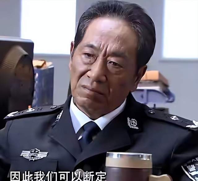 78歲戲骨逐夢演藝圈，娶小37歲的妻子生兒育女，王奎榮成配角傳奇 - 