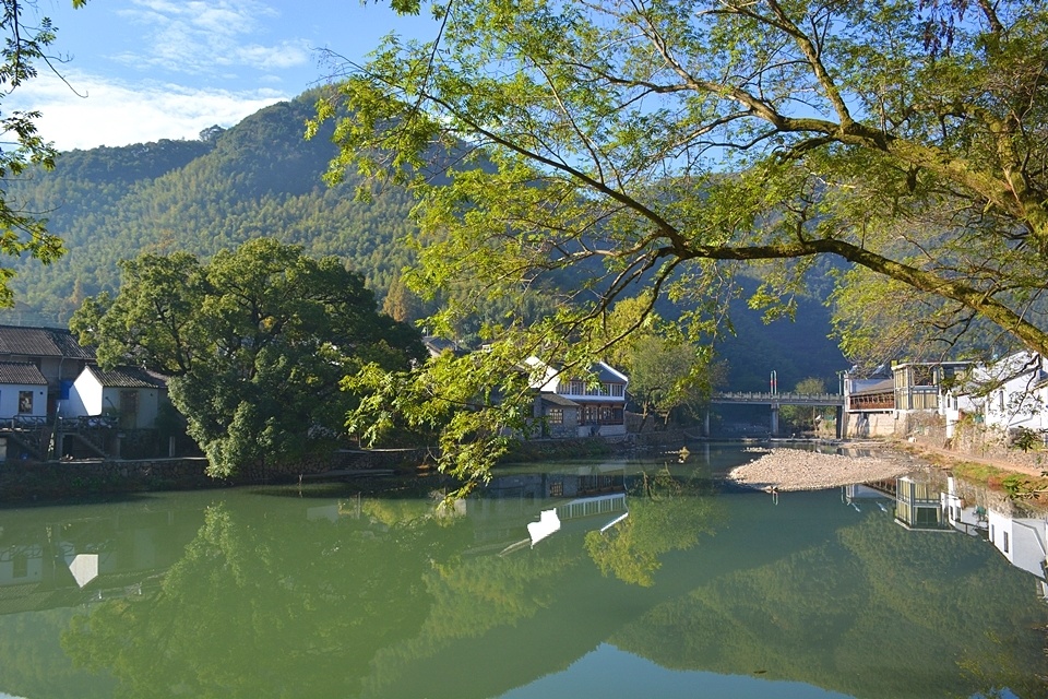 千年古村——鹿亭乡中村