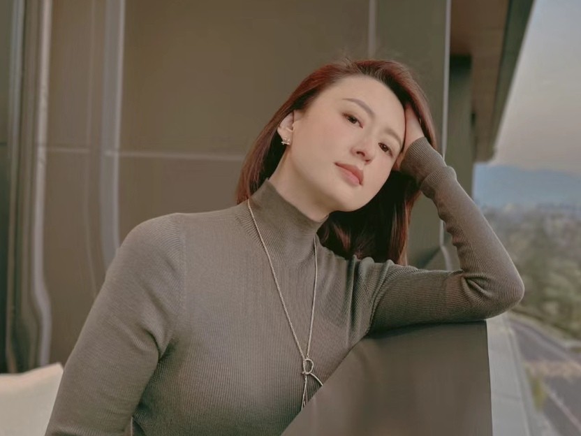 央视综艺女主持人调整，张蕾有了新动向，龙洋有望成“一姐”_腾讯新闻