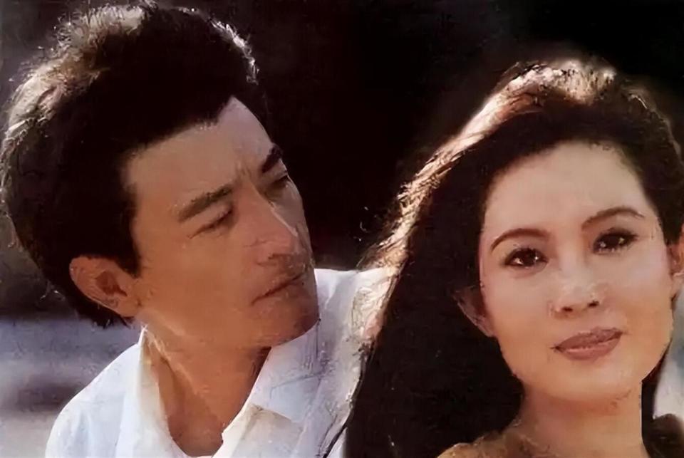 60岁伍宇娟近况曝光！与前夫离婚已经27年，如今孓然一身让人唏嘘_腾讯新闻