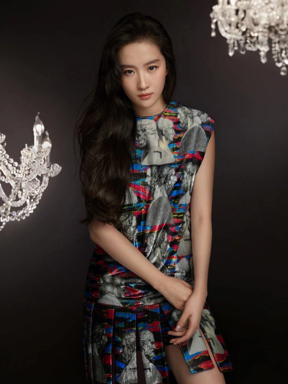 刘亦菲龙年春节,在沙特异国风情与风景中,晒出大片,惊艳了时光_腾讯新