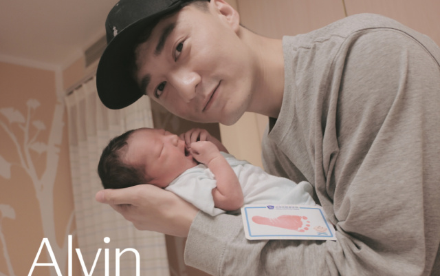 演员金泽灏官宣产子,晒宝宝出生照,妻子白柳汐生产前两周曾感染新冠