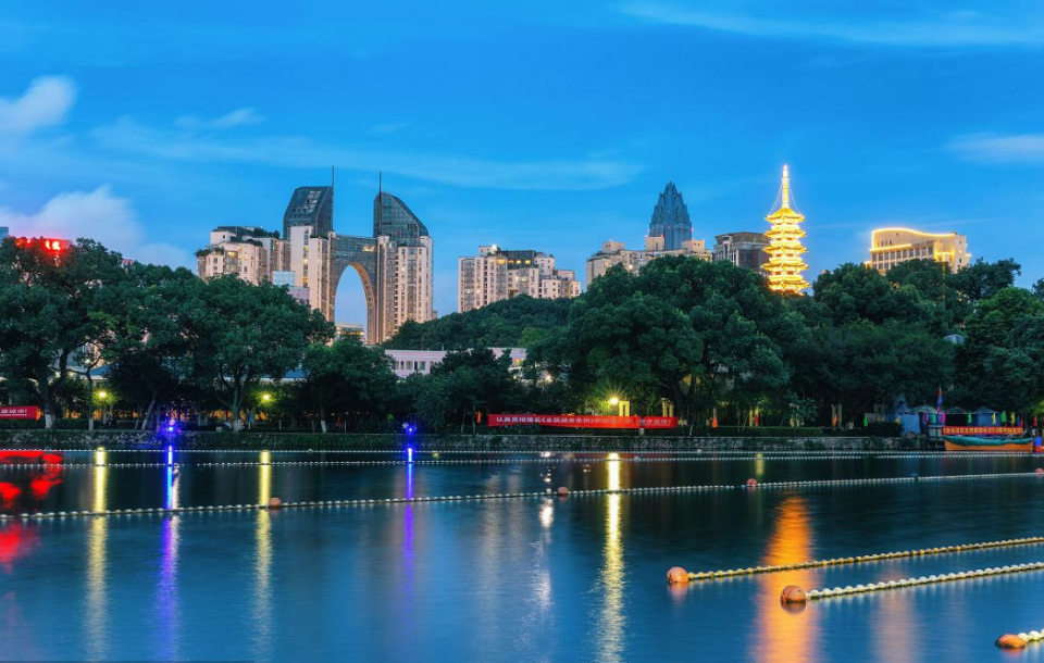 大美温州,夜景如画,清新隽永,充满活力