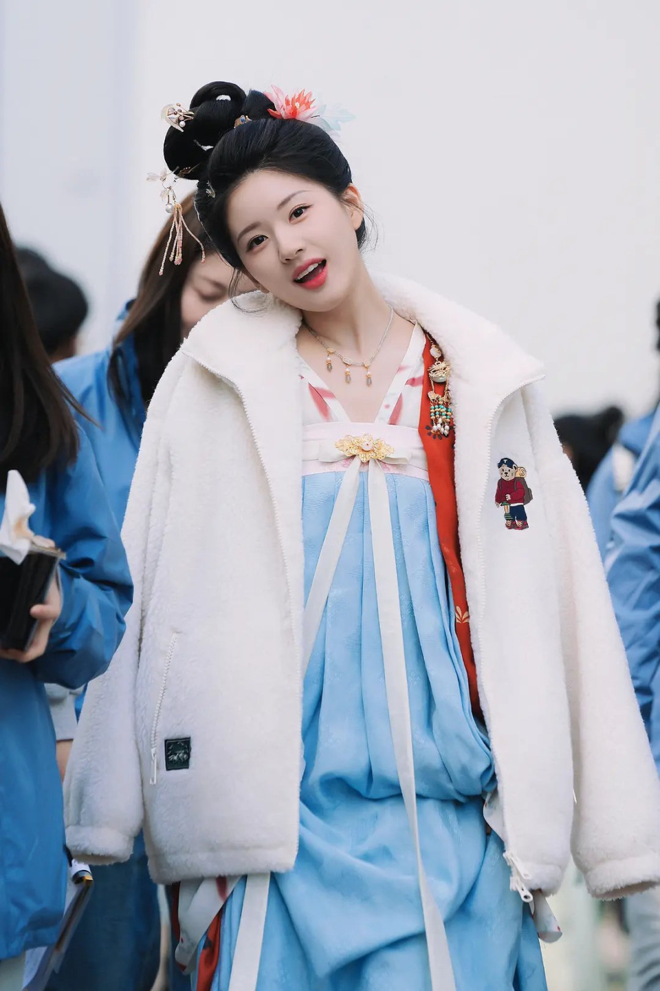 杨紫,赵露思,谭松韵扎堆拍大女主剧,《国色芳华》路透照释出