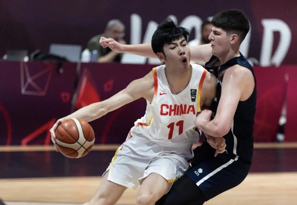 狂输81个篮板！U19国青5连败！媒体人的点评一针见血，杜锋爱徒下课吧