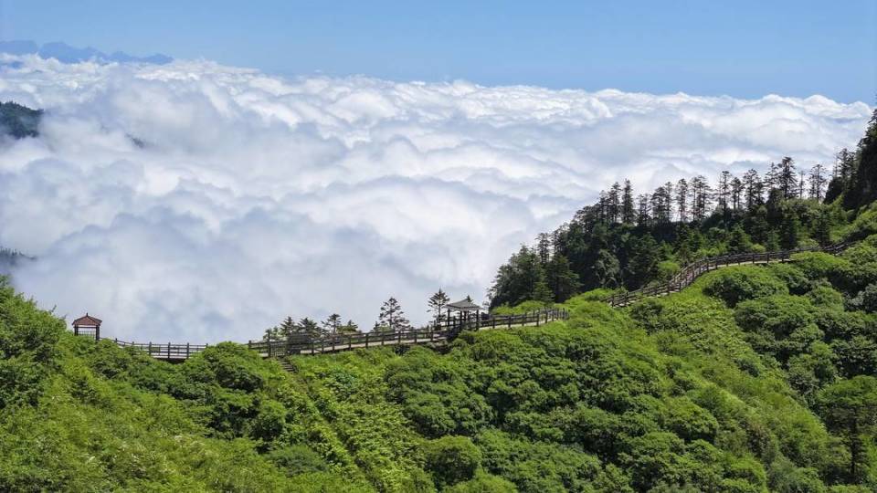 七夕去西岭雪山,打卡成都"浪漫之巅"新地标
