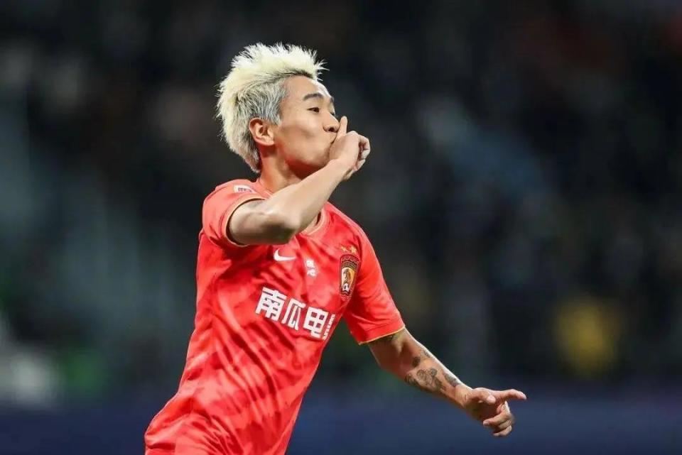 那些年我们一起追过的韦世豪最佳国脚留守武汉三镇