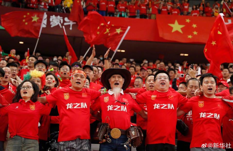 倒戈相向中国热刺球迷支持孙兴慜对自家人竖中指被骂汉奸挨揍