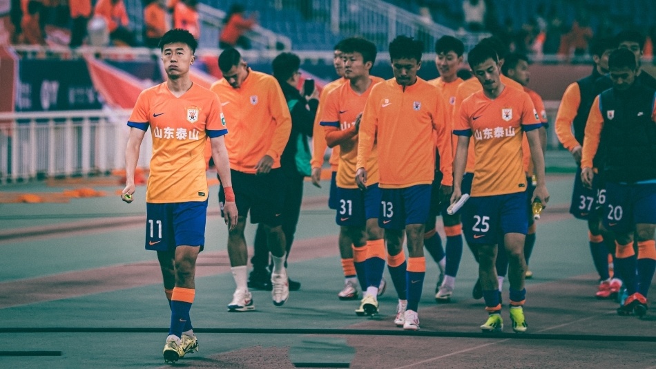 崔康熙:去留,皆因"一张名片"