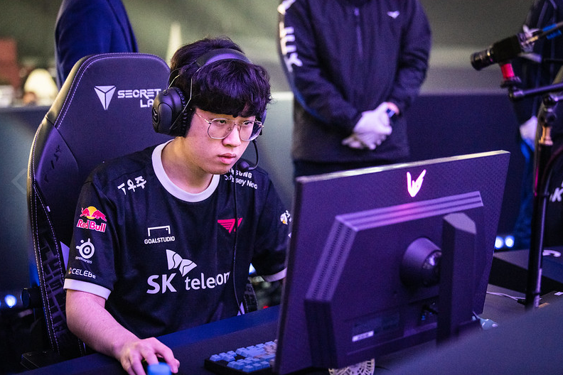 lck最佳阵容出炉gen四人一阵超威mvpfaker二阵中单