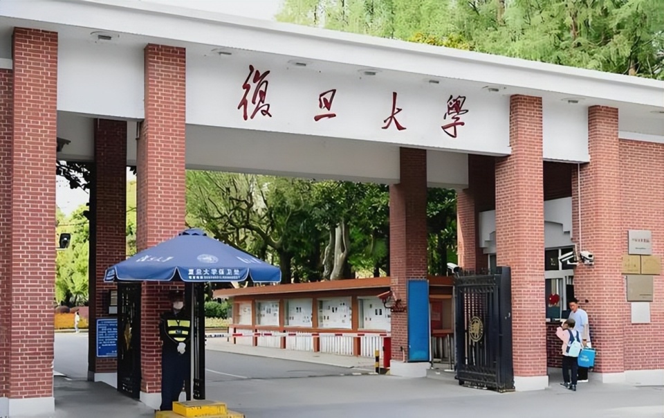清华大学排名第一,餐厅赢得学生高票赞赏!网友:的确实至名归