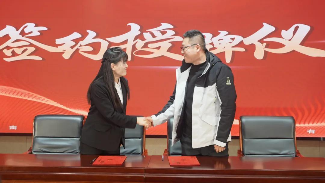 “熱血鑄軍魂 聚力創未來”——渭南軍事博覽園2025年年會暨2026年產品推介會成功舉辦 - 