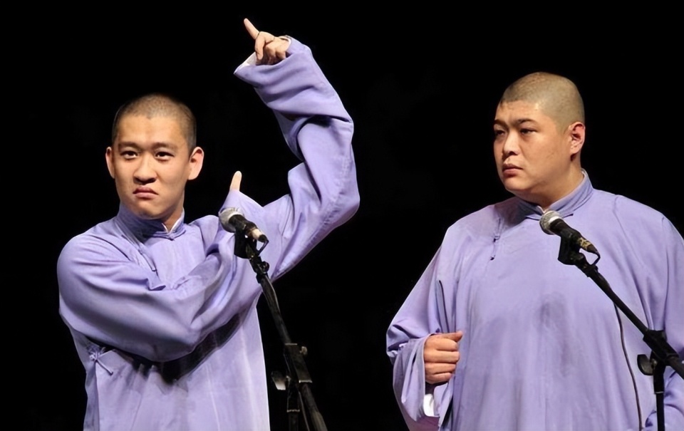 曹云金刘云天直播说相声，2小时点赞量破亿，听云轩正式挂牌营业_腾讯新闻