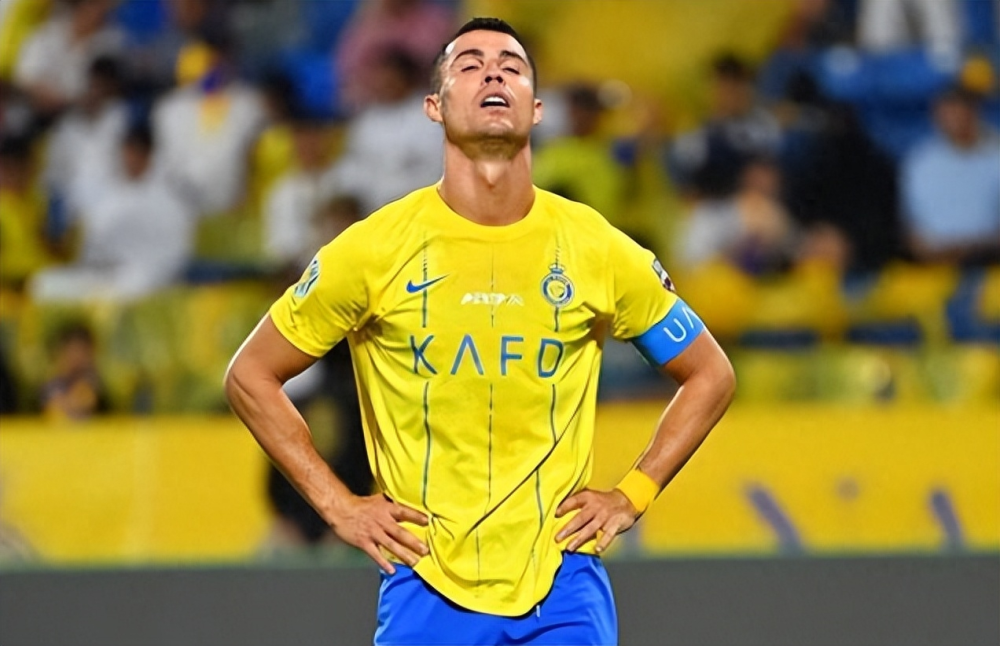 44c罗不是吉祥物中超弃将帽子戏法无用主场踢不赢垫底队