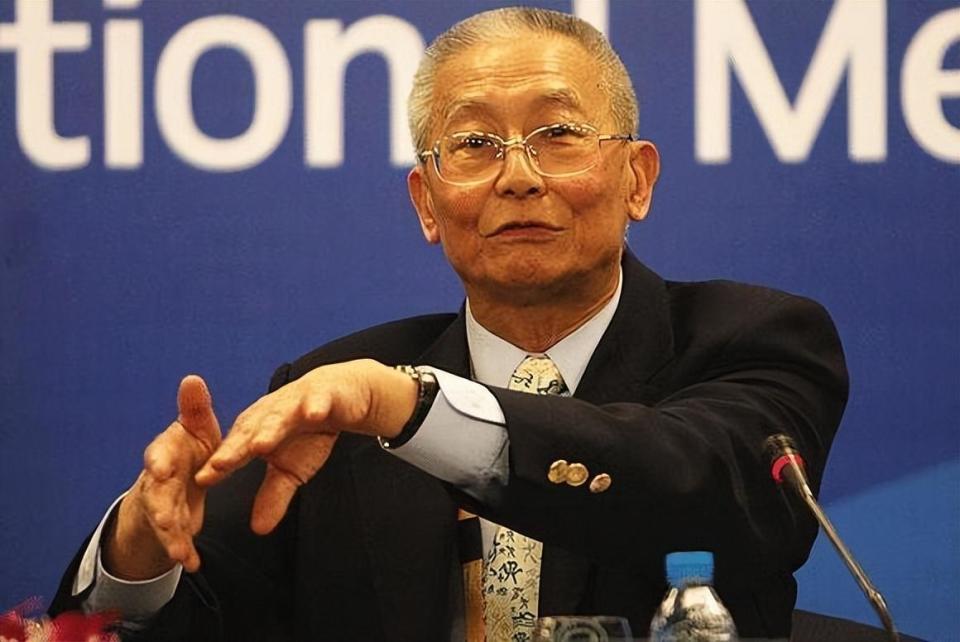 让郎平"远走美国",87岁的魏纪中,终究是走到了这一步