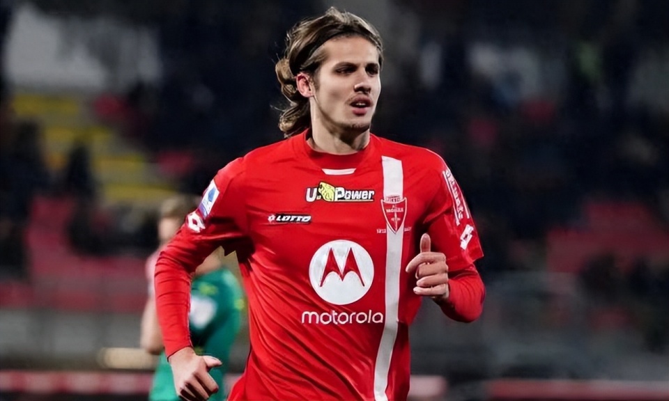 国米即将向蒙扎报价购买23岁天才中场巴雷拉的完美复制品