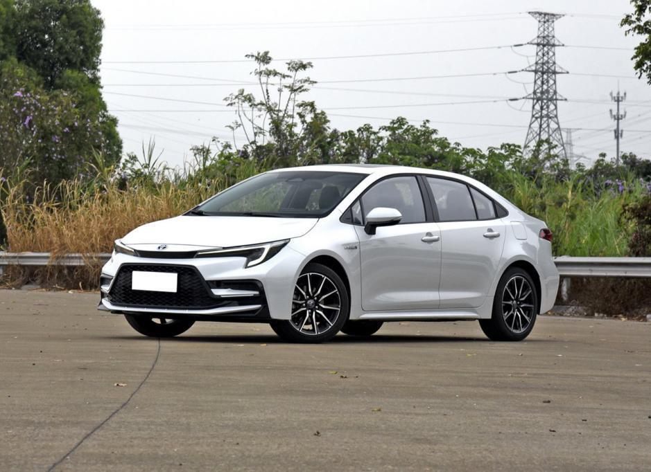 今非昔比,以前是要排队等的雷凌,现在却降价大促销