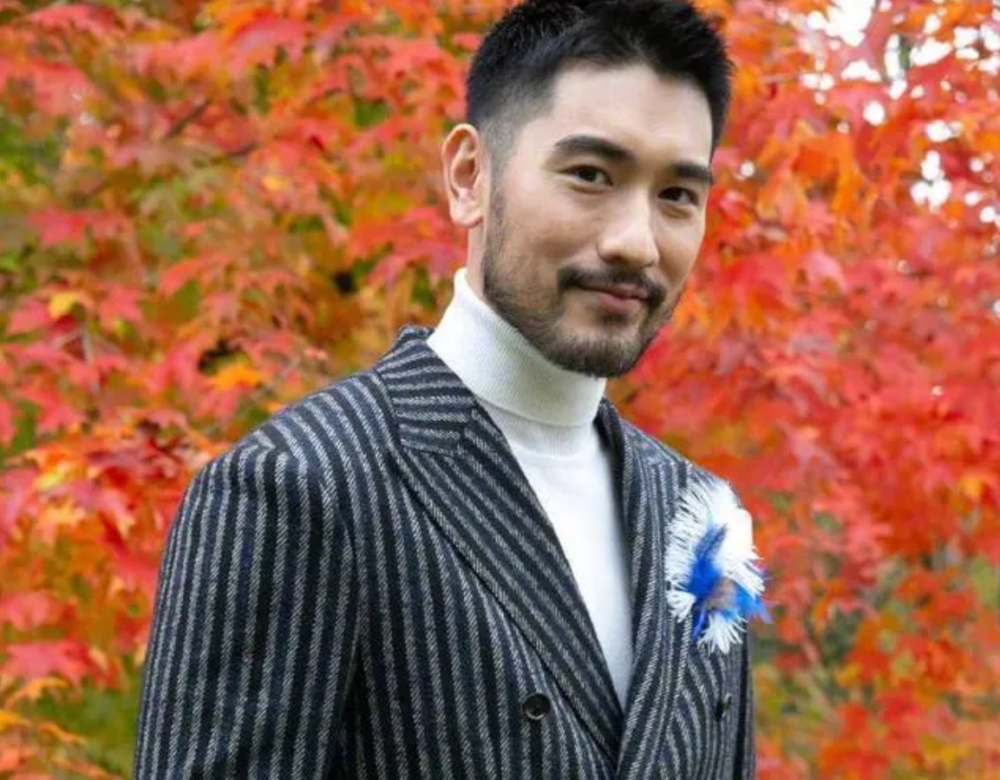 高以翔去世4年父亲也离世父子俩生前感情好忌日仅差1天