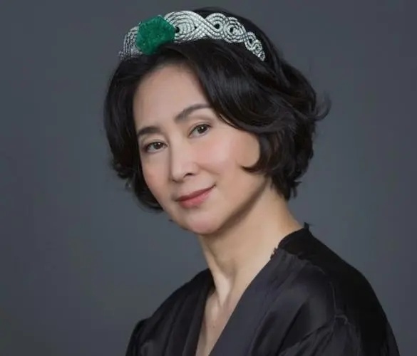 何超琼跟张艺谋合作将在澳门推出非遗秀