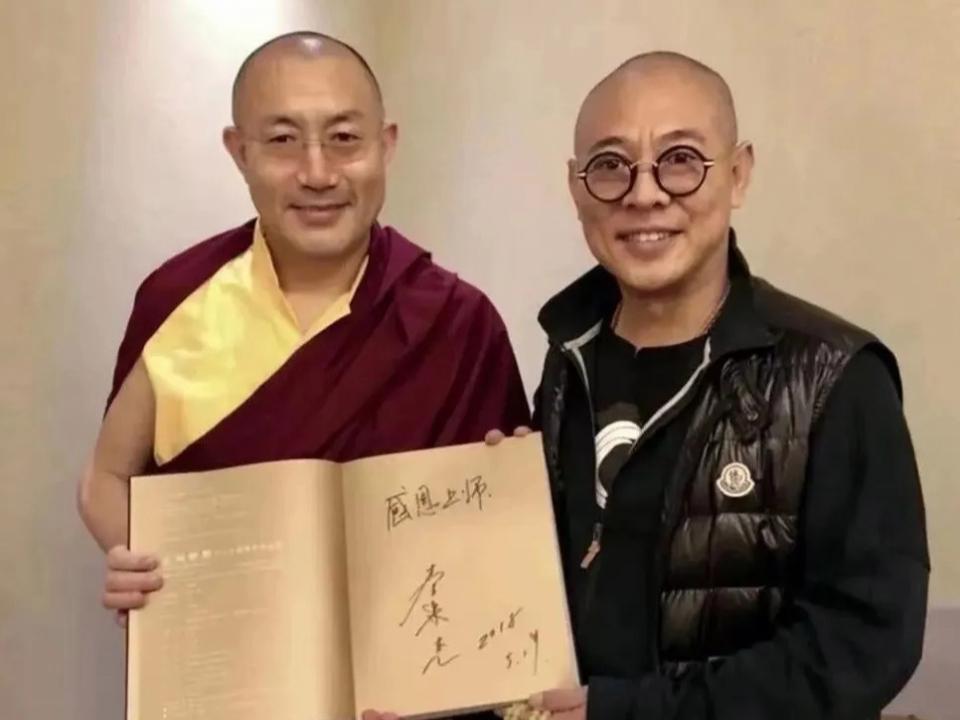 60岁李连杰近照流出,老年斑明显,衰老到认不出,谁能扛起动作电影大旗?