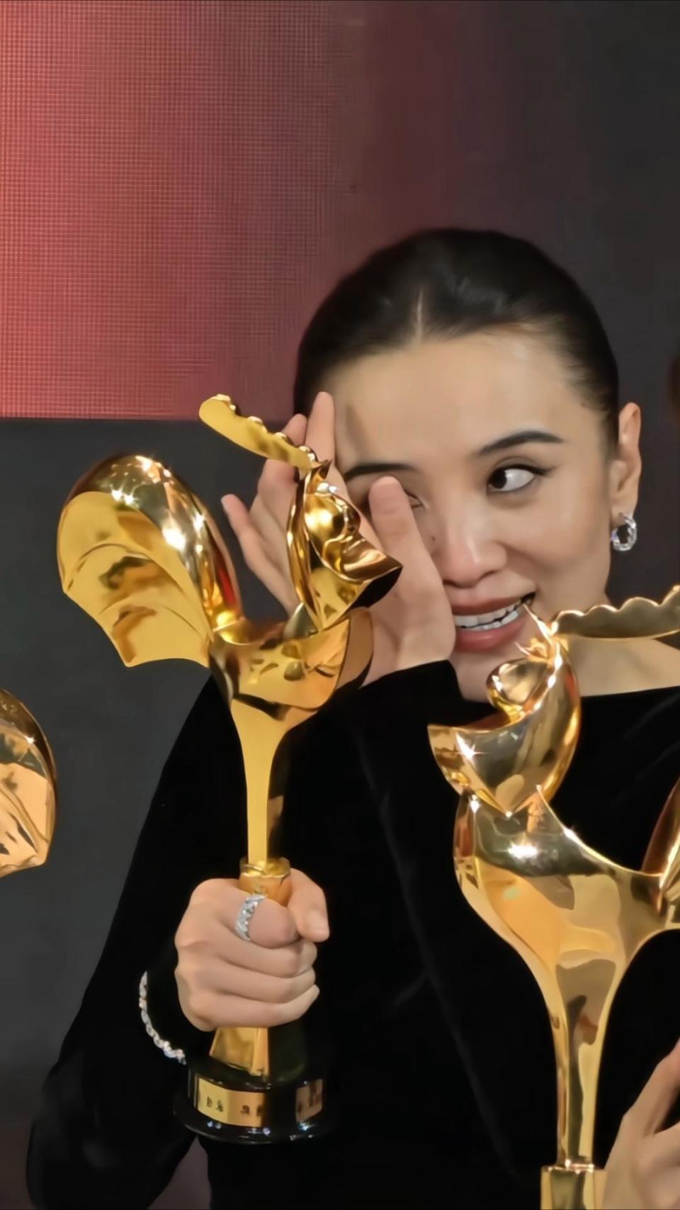 宋佳拿金鸡影后才2天，令人恶心的一幕发生了，孙俪章子怡又被牵连-腾讯新闻