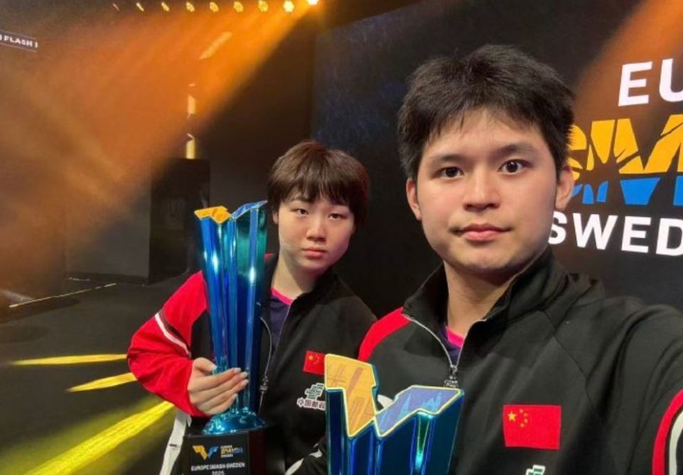 国乒首冠！林诗栋携蒯曼3-0韩国组合 短短42天2次踩同一对手夺冠_腾讯新闻