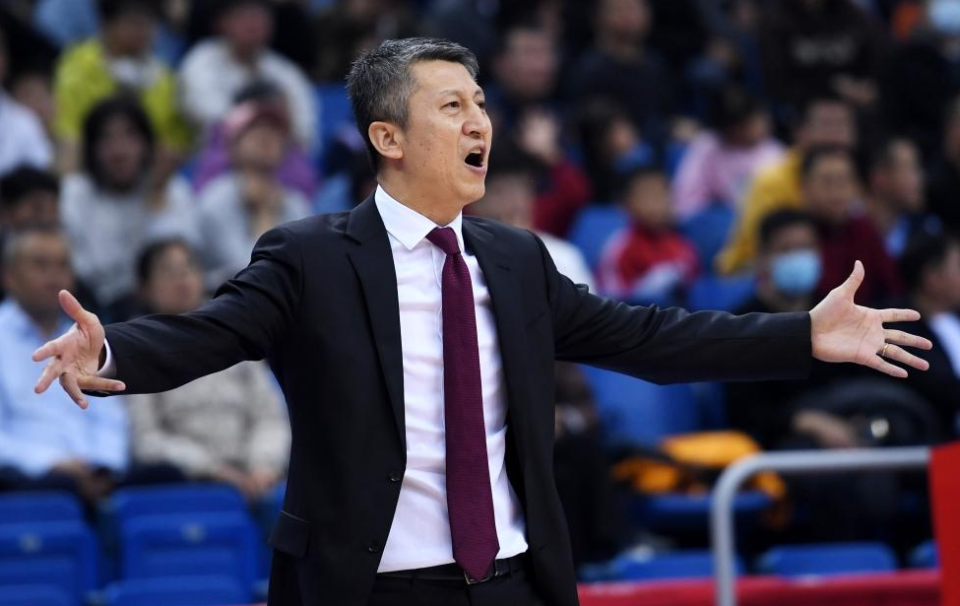 广州vs首钢胜负难料郭士强主抓防守双塔死磕内线cctv5直播