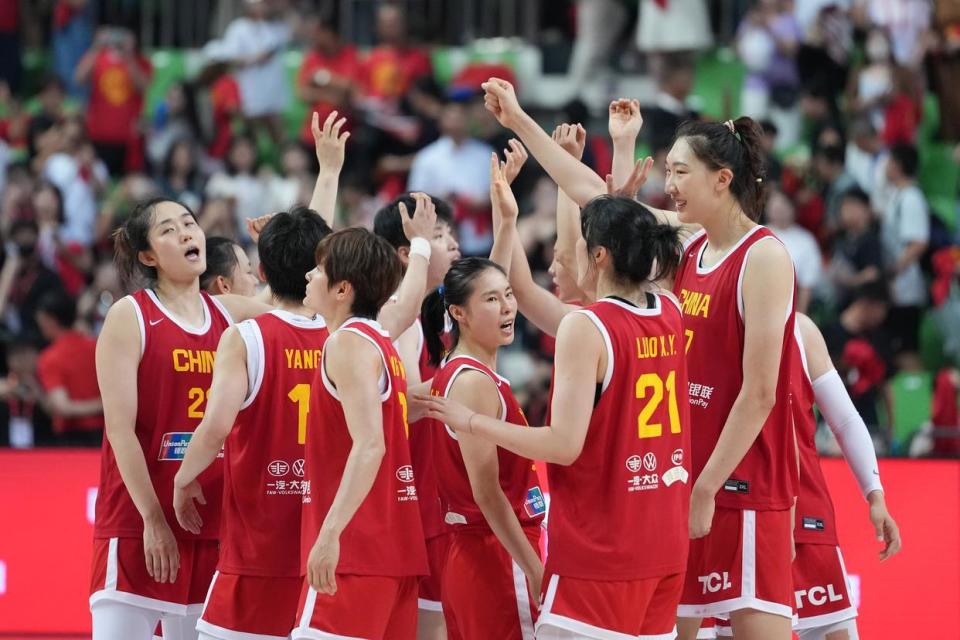 中国女篮复仇成功！无张子宇仍擒澳洲强敌，韩旭失准，2新星撑起全队