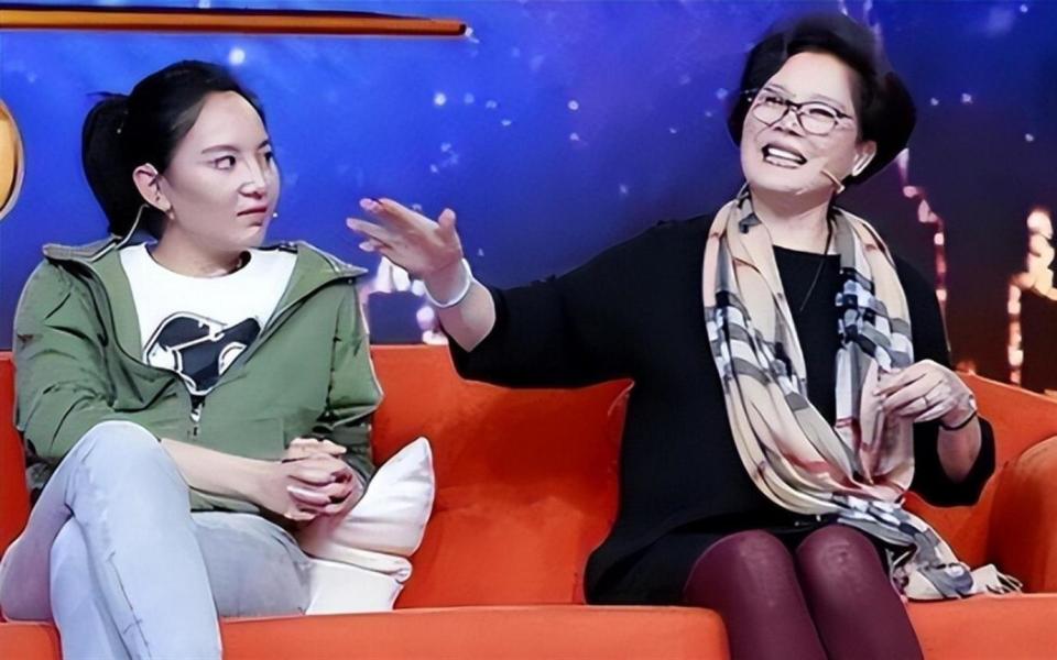 她是国家一级演员，离婚23年至今跟前夫住对门，还参加前婆婆葬礼_腾讯新闻