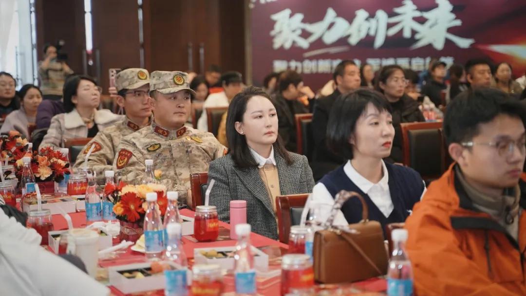 “熱血鑄軍魂 聚力創未來”——渭南軍事博覽園2025年年會暨2026年產品推介會成功舉辦 - 
