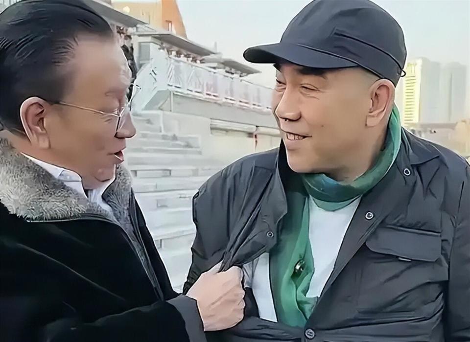 侯耀文离世19年后，53岁的徒弟郭德纲，没给80岁的侯耀华再留体面_腾讯新闻