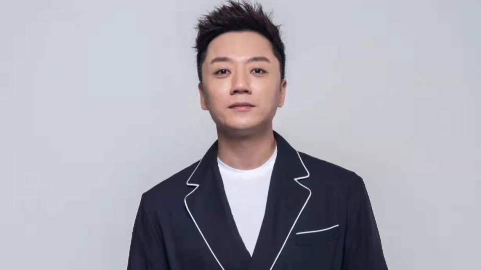 《好声音》再被爆猛料,某男冠军是花3000万买的,网友猜测是梁博