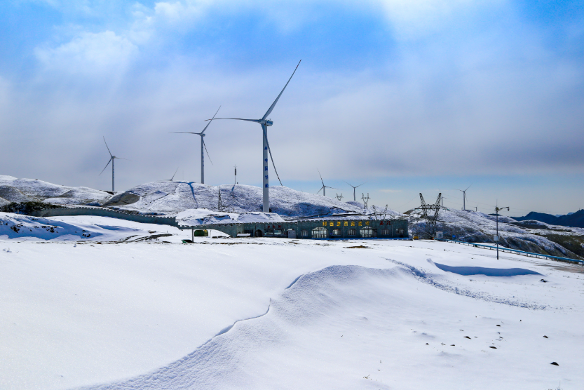 贵州屋脊韭菜坪雪景醉人引来游人纷纷打卡