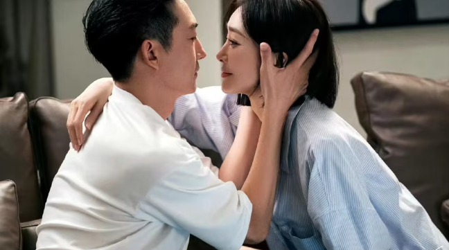 传魏大勋秦岚分手,被黄晓明辜负陆川放弃,秦岚情路为何如此坎坷