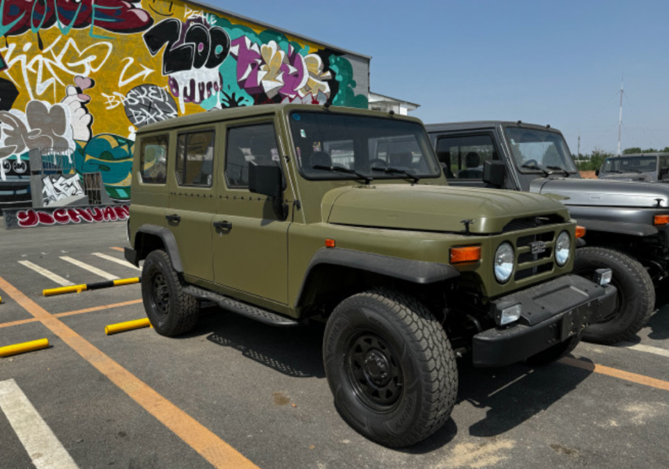 中国造了一辆真正"大g"!2.0t 8at,四驱带锁,现款才9.99万